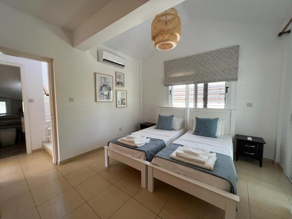 Villa Tamara With Private Pool เปเยีย ภายนอก รูปภาพ